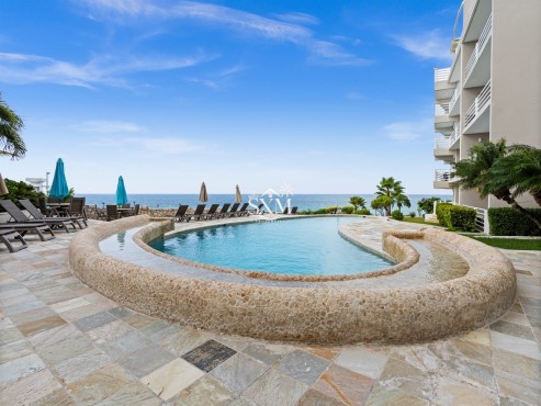 Turnkey Ocean View Condo – Rainbow Beach Club