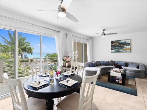 Beautifully Upgraded 2BR Retreat at Rainbow Beach Club