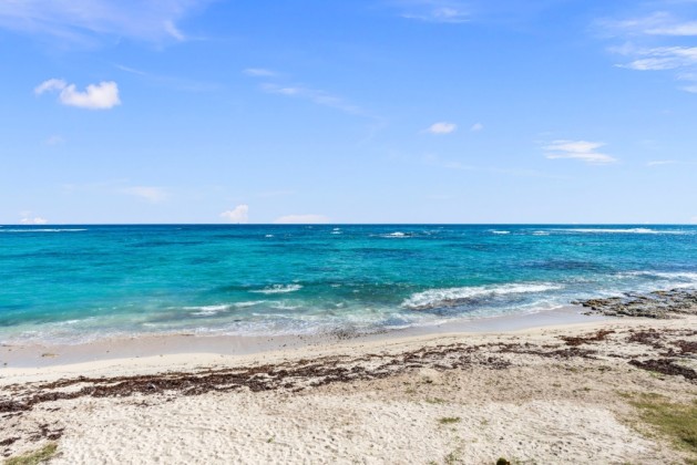 Exclusive-Oceanfront-Townhouse