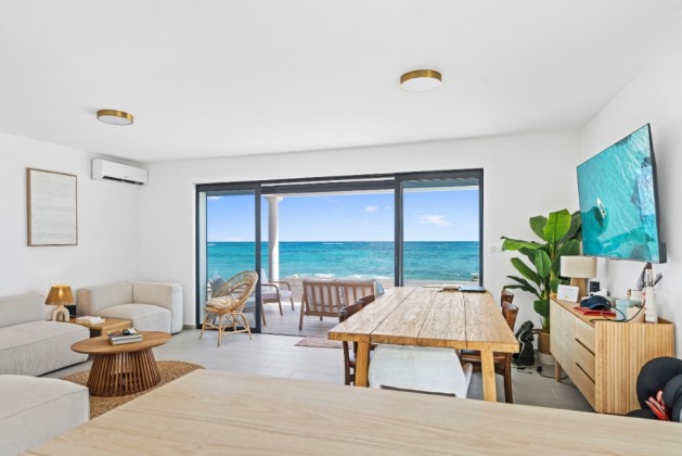Exclusive-Oceanfront-Townhouse-2