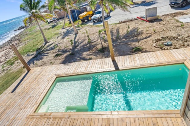 Exclusive-Oceanfront-Townhouse-4