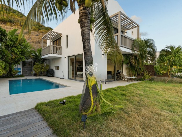 Ocean-Breeze-Retreat-1