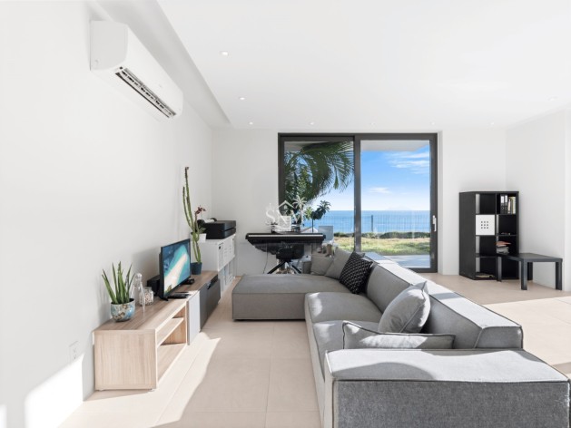Ocean-Breeze-Retreat-2